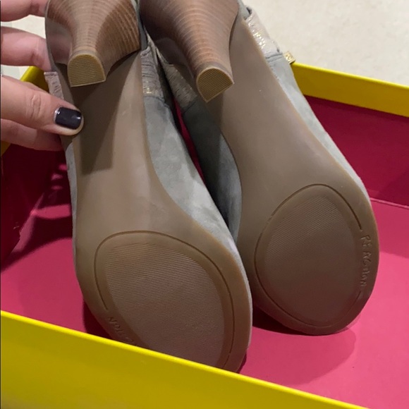 NWT Kenneth Cole Reaction Bootie Heels - Picture 8 of 12